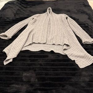 Open-Front Ribbed Cable Knit Cardigan in Light Gray